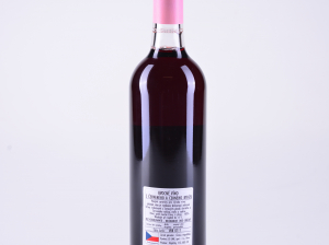 Ovocné víno z červeného a černého rybízu – Pankovo